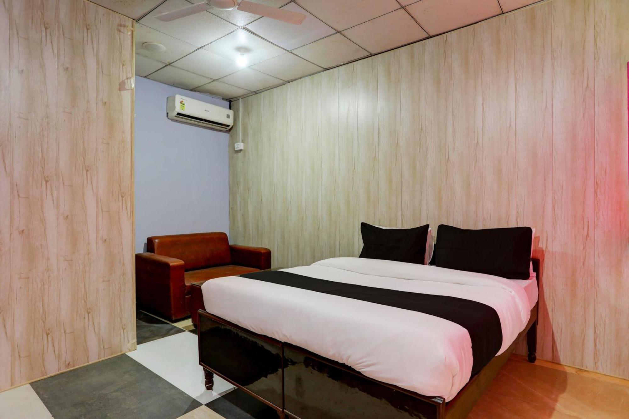 Collection O Harsh Hotel & Restaurant Bhiwadi Zewnętrze zdjęcie